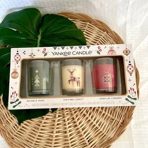 Yankee Candle NWT holiday trio set of Balsam & Cedar, Christmas Cookie, Cinnamon